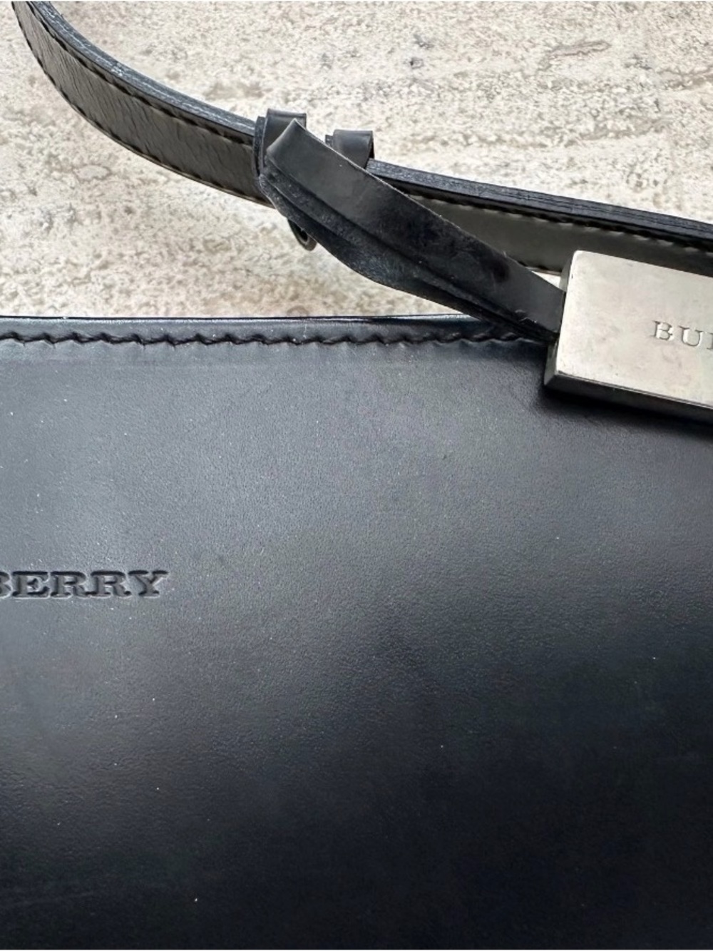 Burberry leather baguette shoulder bag - Picture 5 of 7